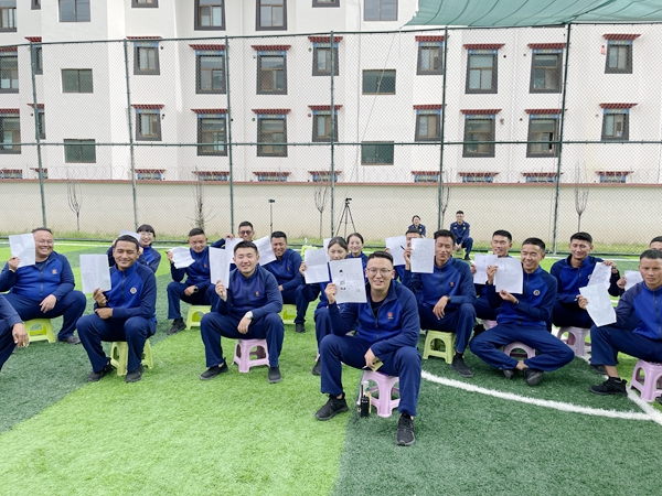 图为团体心理辅导活动现场 (3)_副本.jpg ""