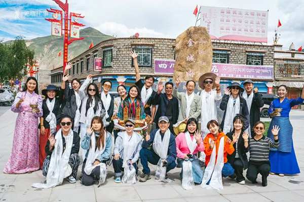 图为科考团合影.jpg ""
