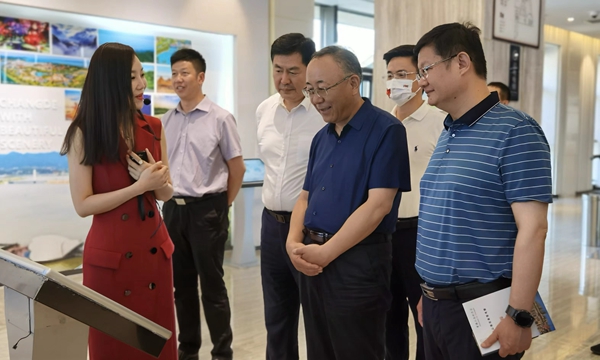 次仁平措率山南代表团赴湘考察学习