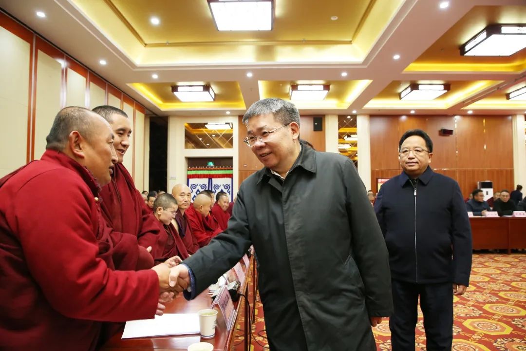 全市宗教界代表人士座谈会召开 许成仓出席并讲话